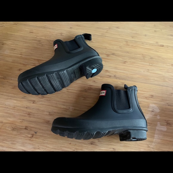 Hunters - Picture 3 of 3